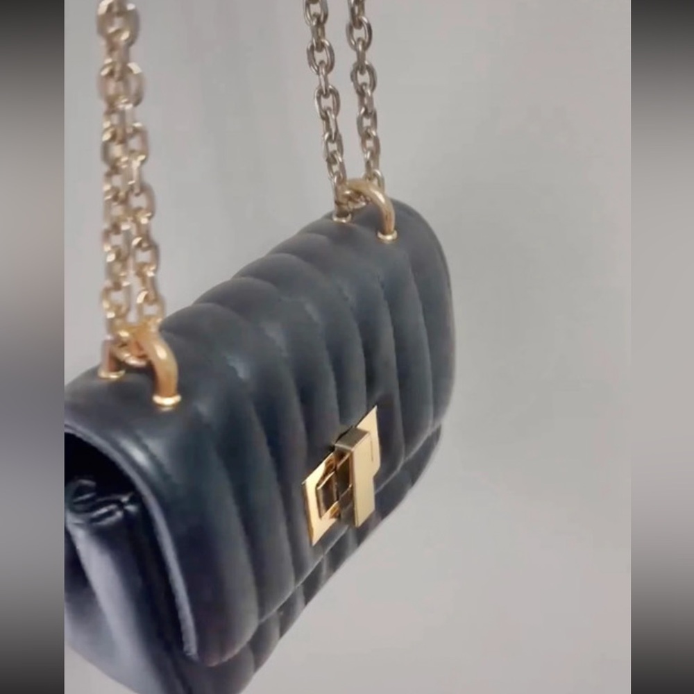 Black Quilted Chain Shoulder Bag
